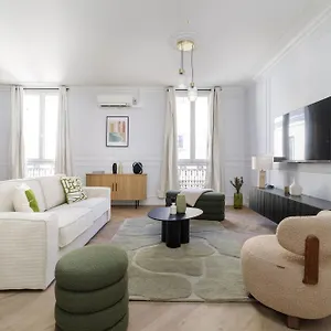 Poetic - Champs Elysees Appartement